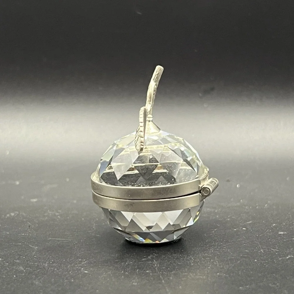 Swarovski monday day no